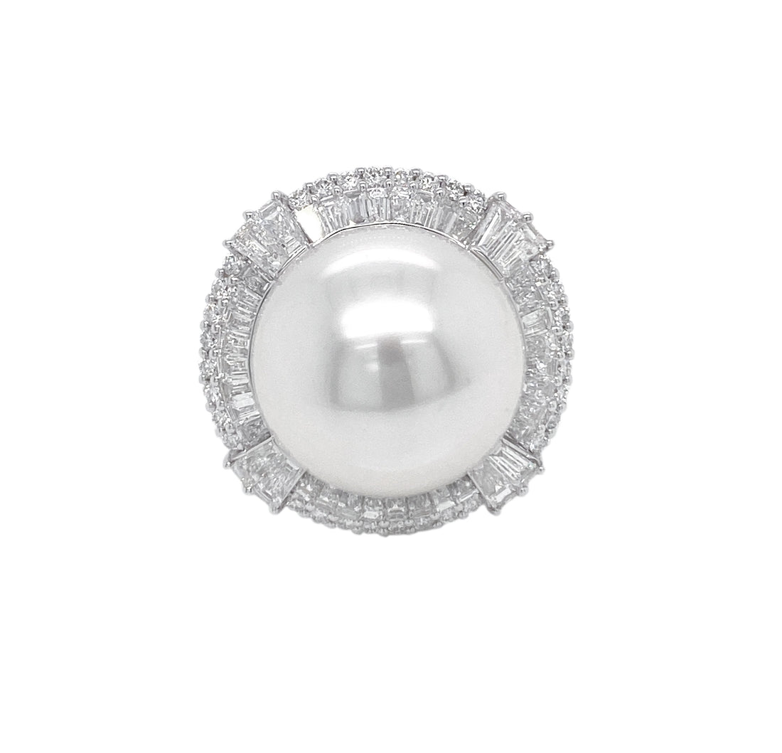 18kt White Gold Diamond and Pearl Ring