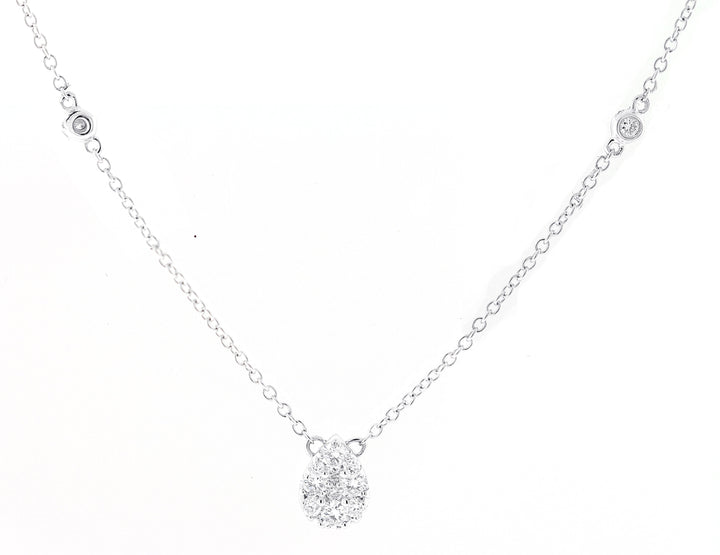 18kt White Gold Diamond Necklace