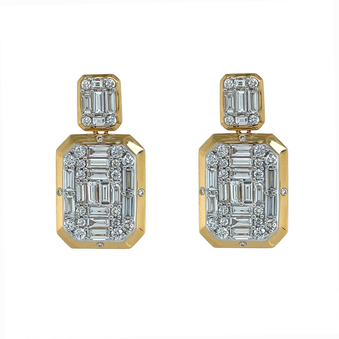 18kt Yellow Gold Diamond dangling Earrings