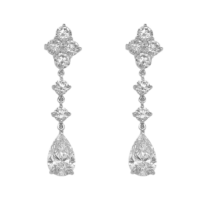 18kt White Gold Diamond Earrings