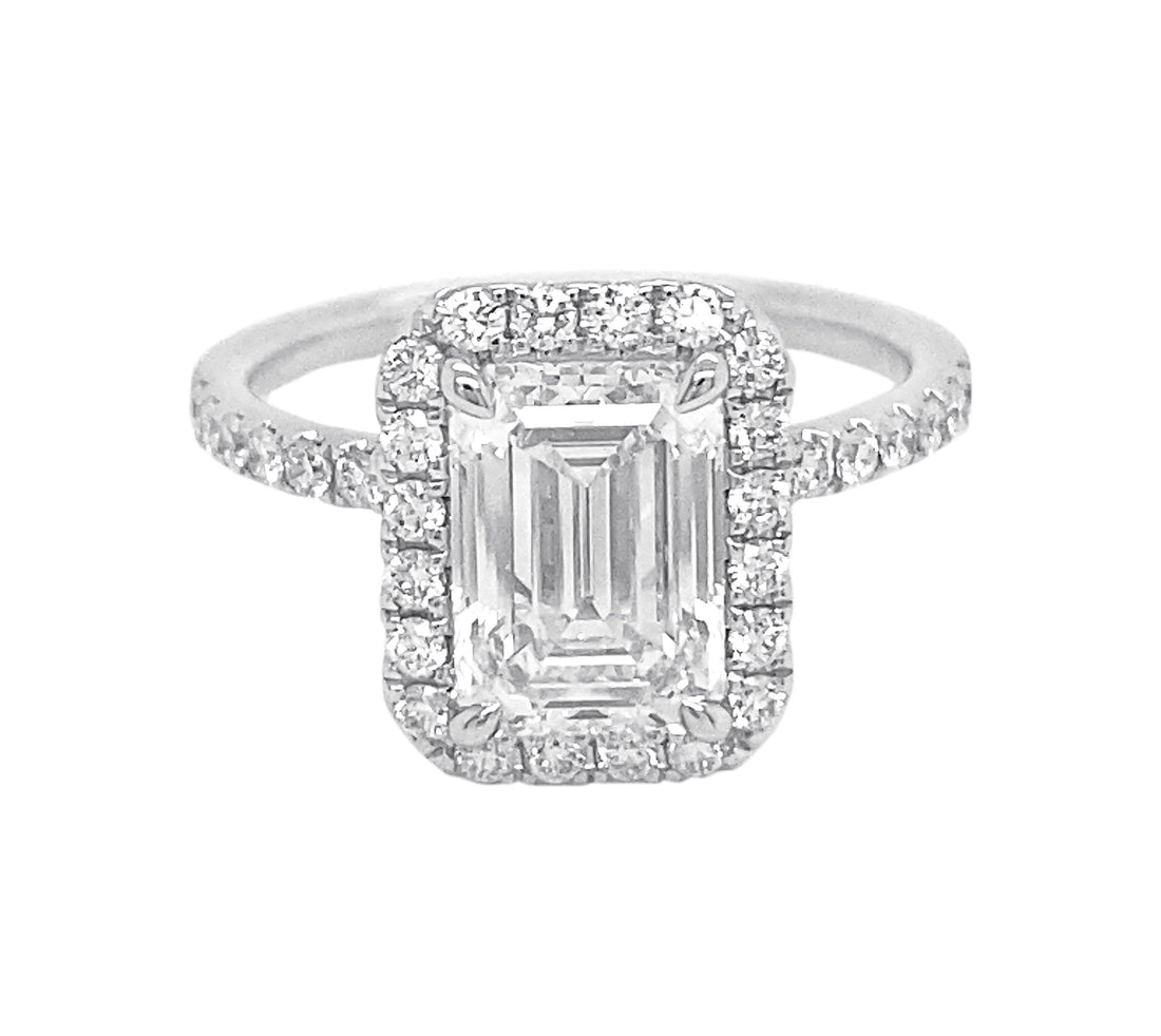 18kt White Gold Diamond Ring